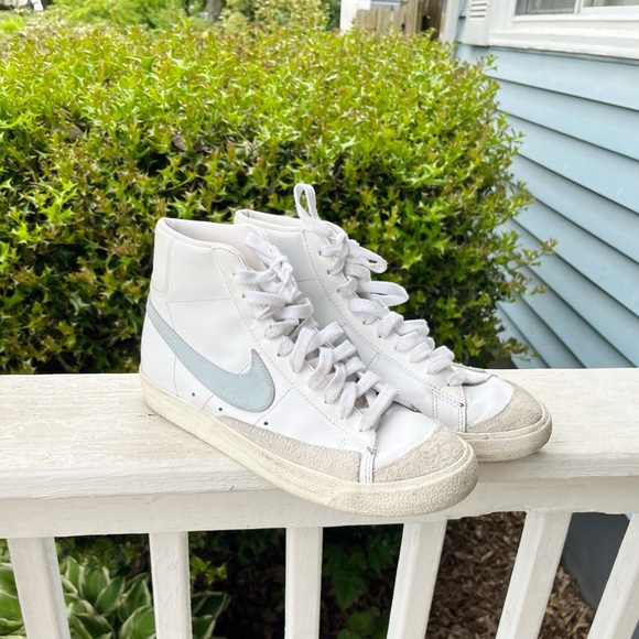 Nike Other - Nike Blazer Mid 77 White & Celestial Blue